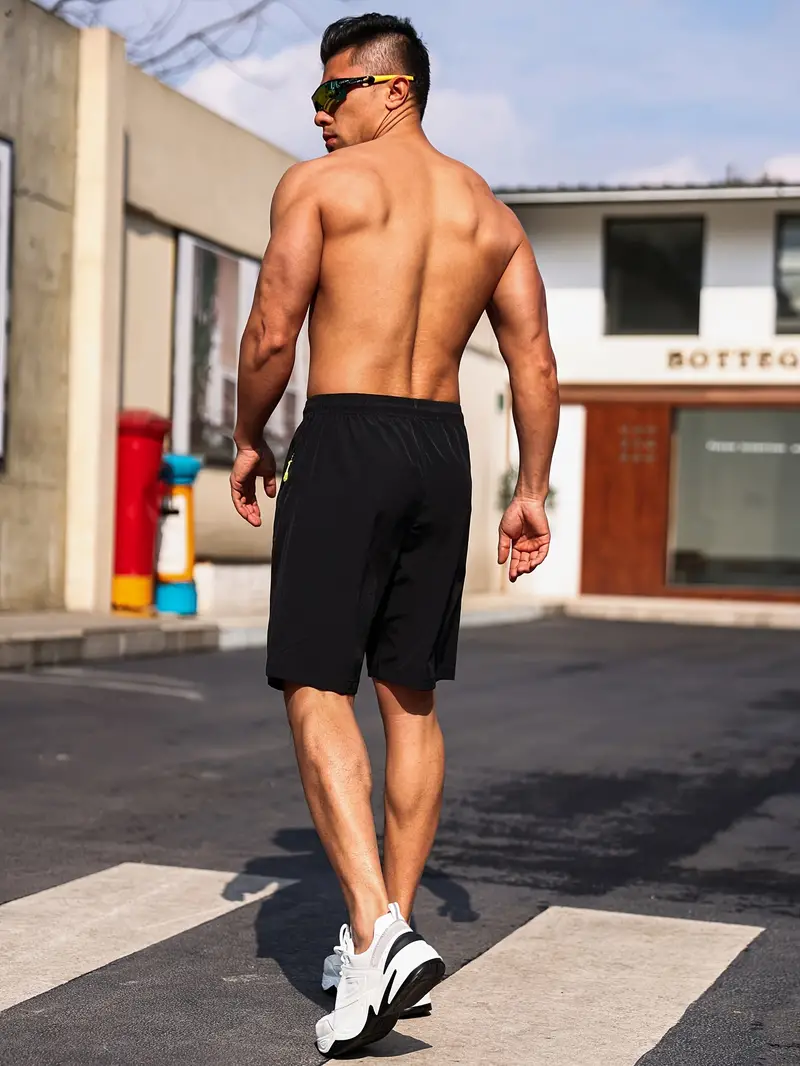 Máximo® | Breathable Shorts With Zipper Pockets - Image 5