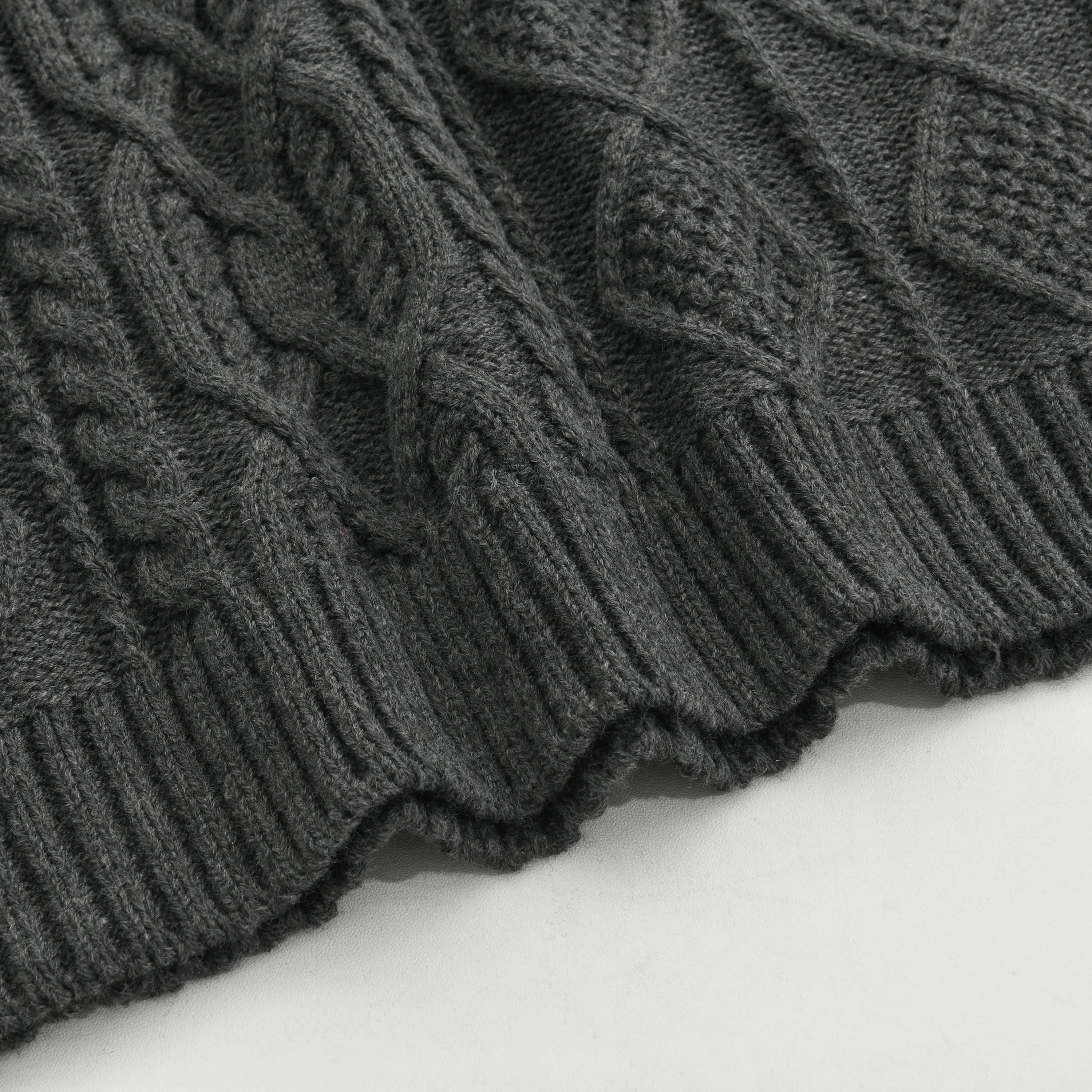 Men's Vine Stand Collarnitted Cable Sweater - Image 5