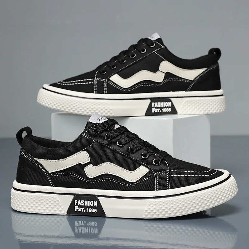 Oliver | Treadz Canvas Sneakers - Image 4