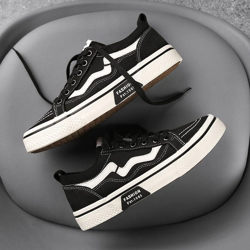Oliver | Treadz Canvas Sneakers - Image 7