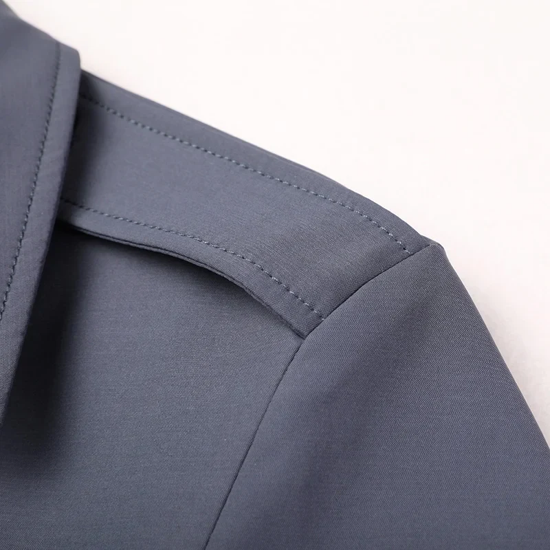 Otis | Elegant men's trench coat – classic coat with shoulder details - Image 4