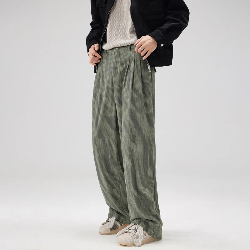Roberto® | Pleated Trousers - Image 3