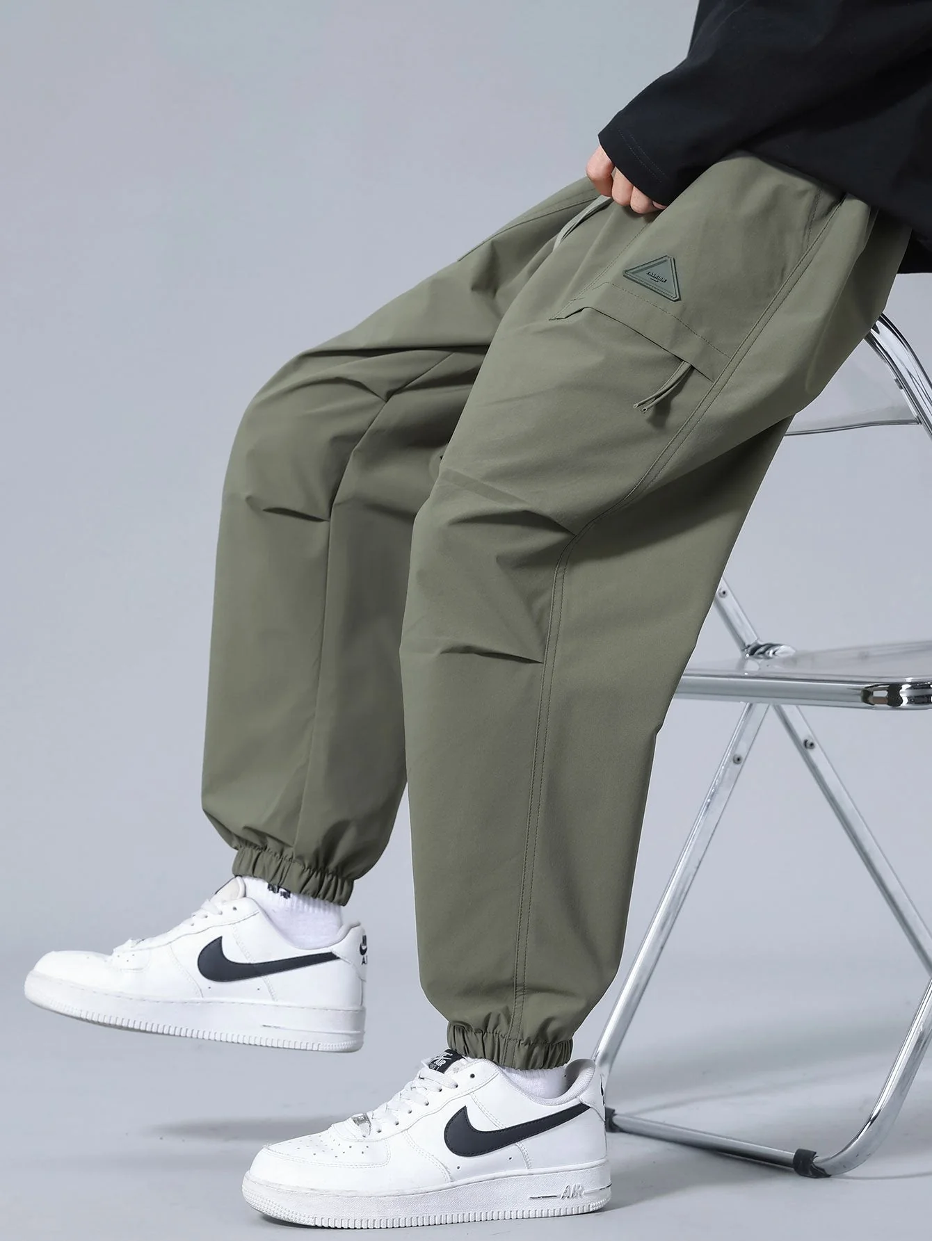 Roy® | Drawstring Jogging Pants - Image 4