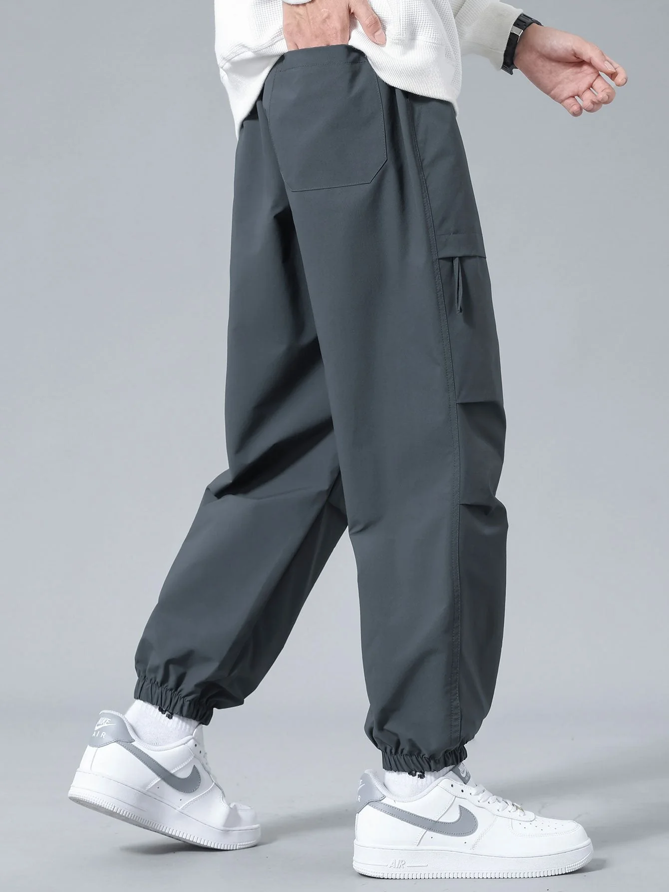 Roy® | Drawstring Jogging Pants - Image 8
