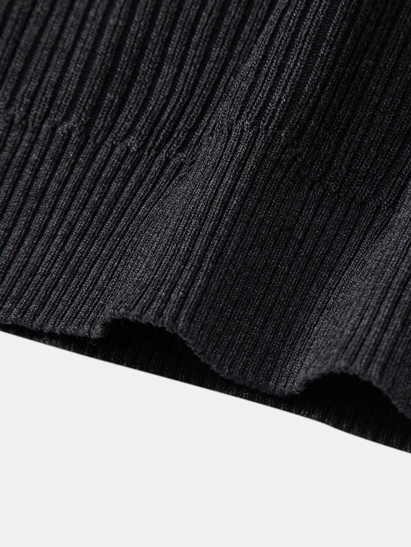 Samuel | Striped Gradient Knitted Polo Shirt - Image 4
