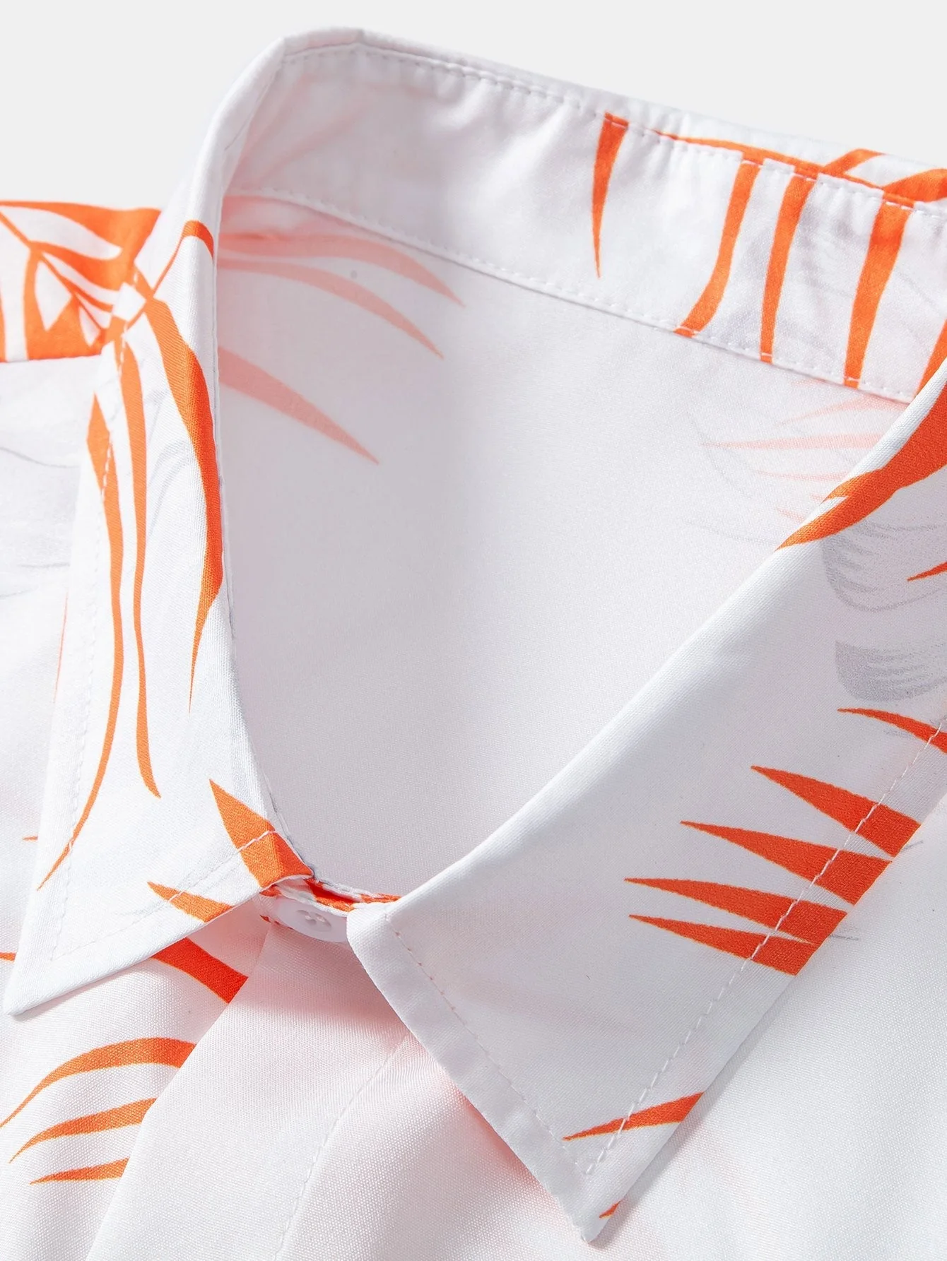 Tertuliano® | Leaf Print Button Up Shirt - Image 3