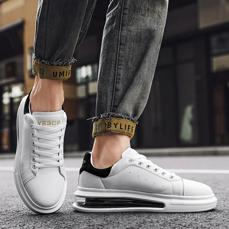 Tiago | Stylish street sneaker with comfortable sole - Image 7