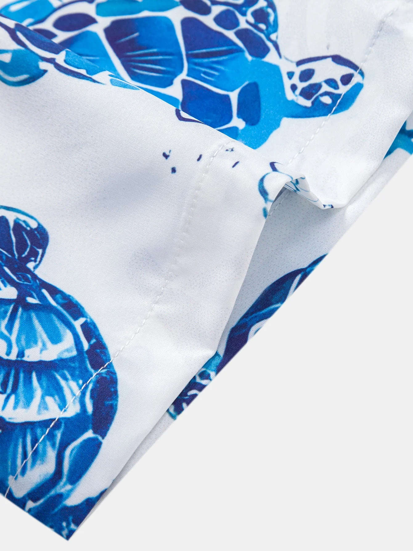 Tom® | Turtle Print Button Up Shirt - Image 4