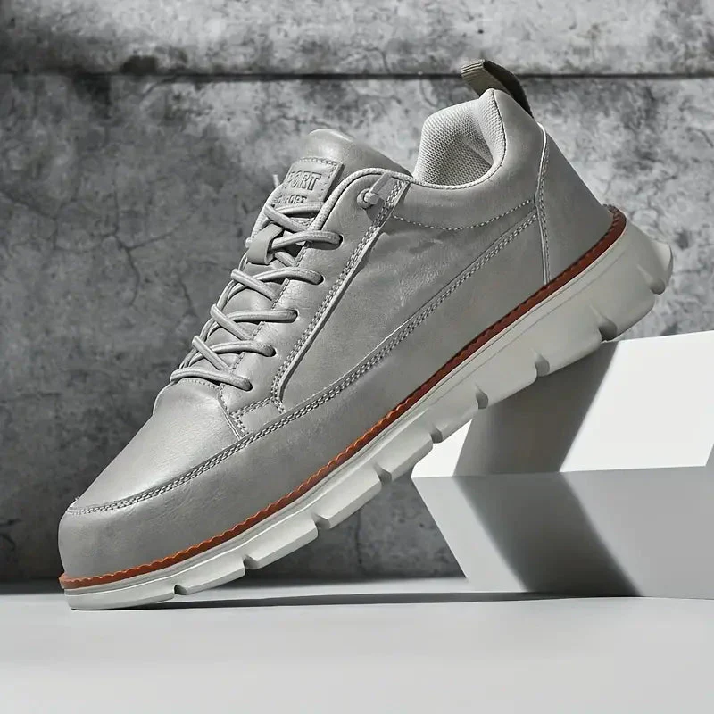 Toral | Classic sneaker with comfortable sole - Image 10