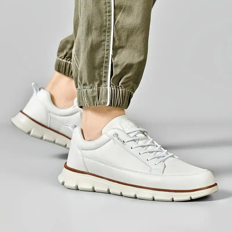Toral | Classic sneaker with comfortable sole - Image 5
