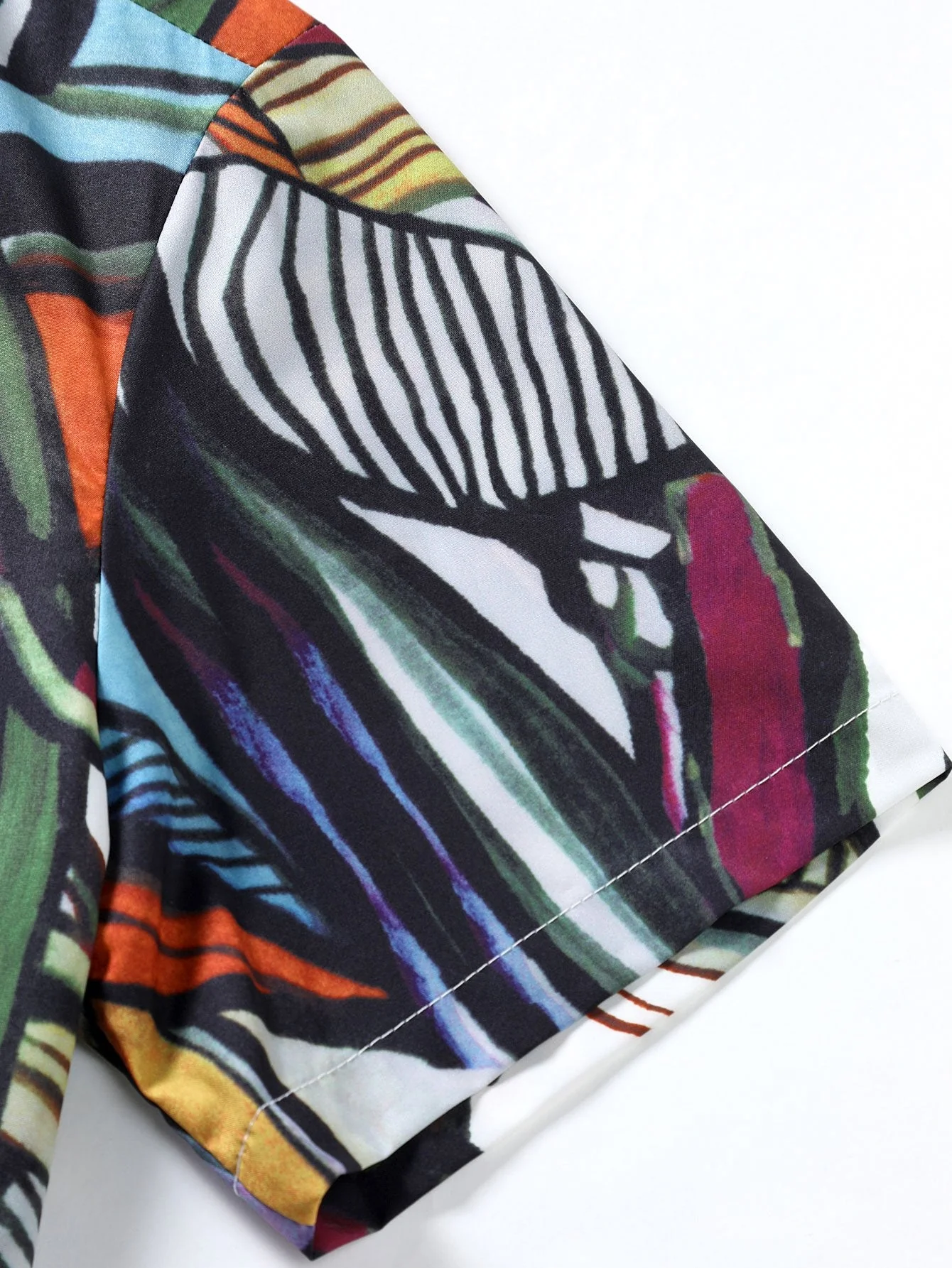 Travis® | Abstract Print Shirt - Image 4