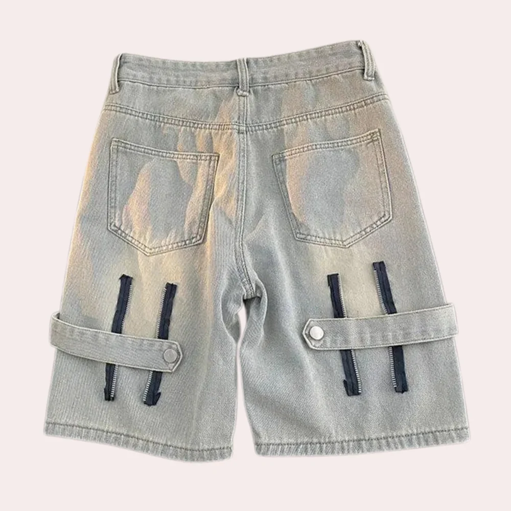 Valeriano® | Casual summer denim shorts for men - Image 2