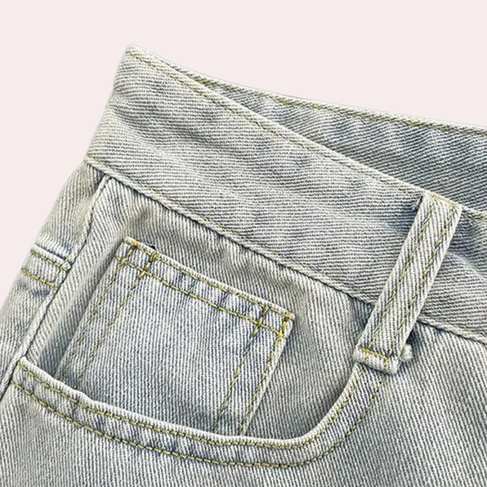 Valeriano® | Casual summer denim shorts for men - Image 5