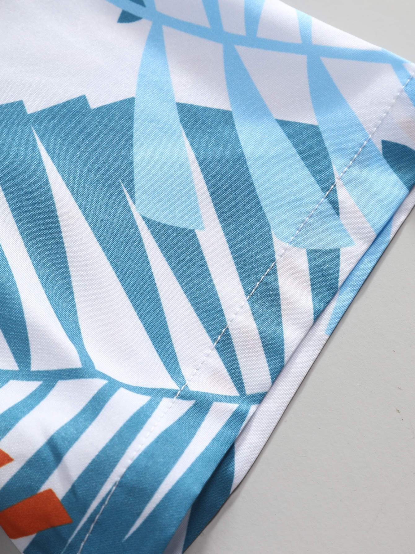 Vicente® | Leaf Print Button Up Shirt - Image 3