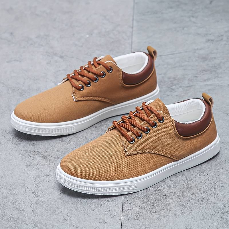 Victorio | Vaughn Lightweight Canvas Sneakers - Image 3