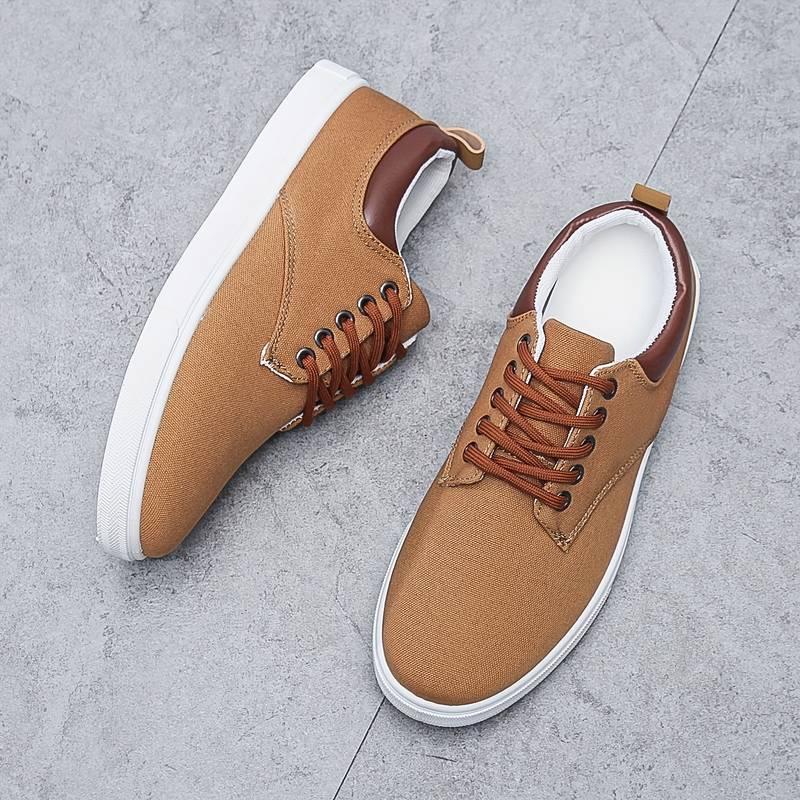 Victorio | Vaughn Lightweight Canvas Sneakers - Image 4