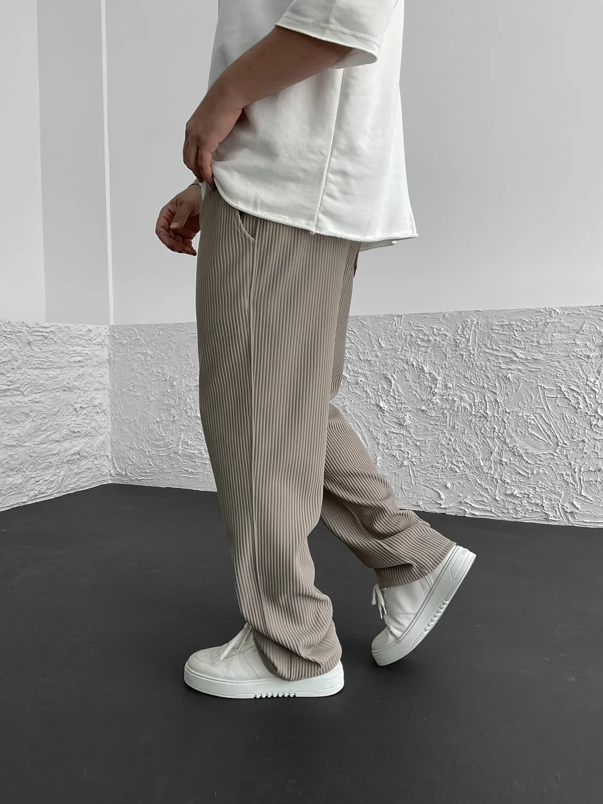 Wesley | Relaxed fit ribbed pants - Image 6