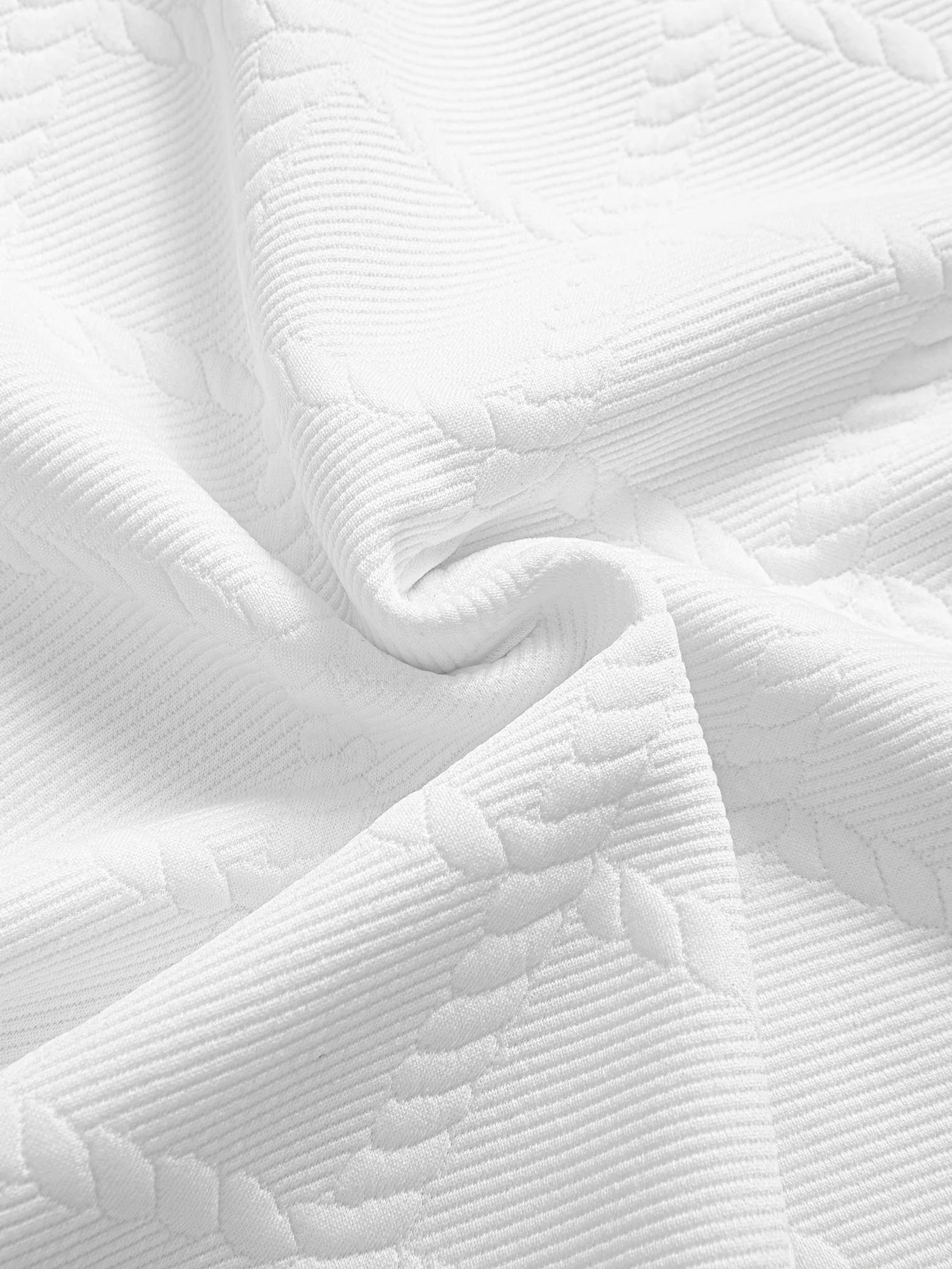 Wilson® | Twisted Squares Jacquard T-Shirt - Image 7