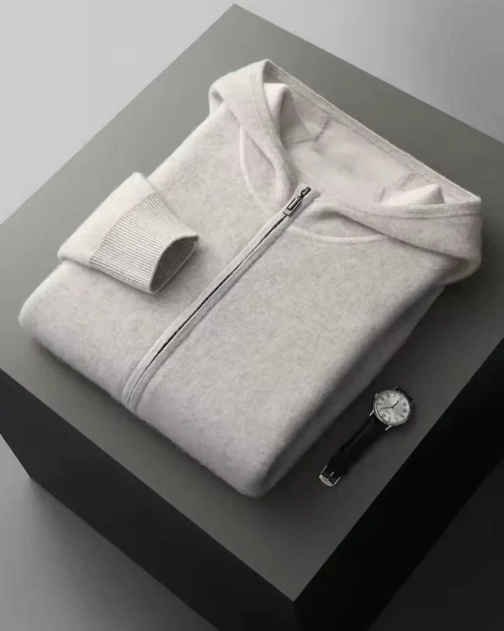 Zane | Elba Cashmere Tracksuit - Image 11